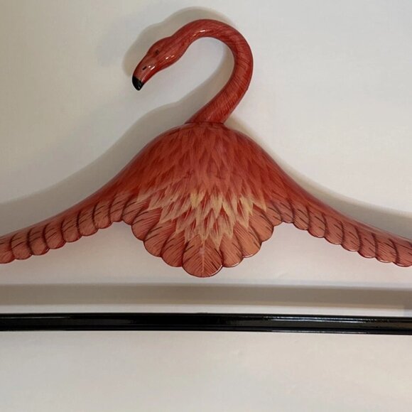 Vintage Hand Painted Flamingo Clothes Hanger 17" Wide Shoulder Coat Hanger RARE - Picture 4 of 15